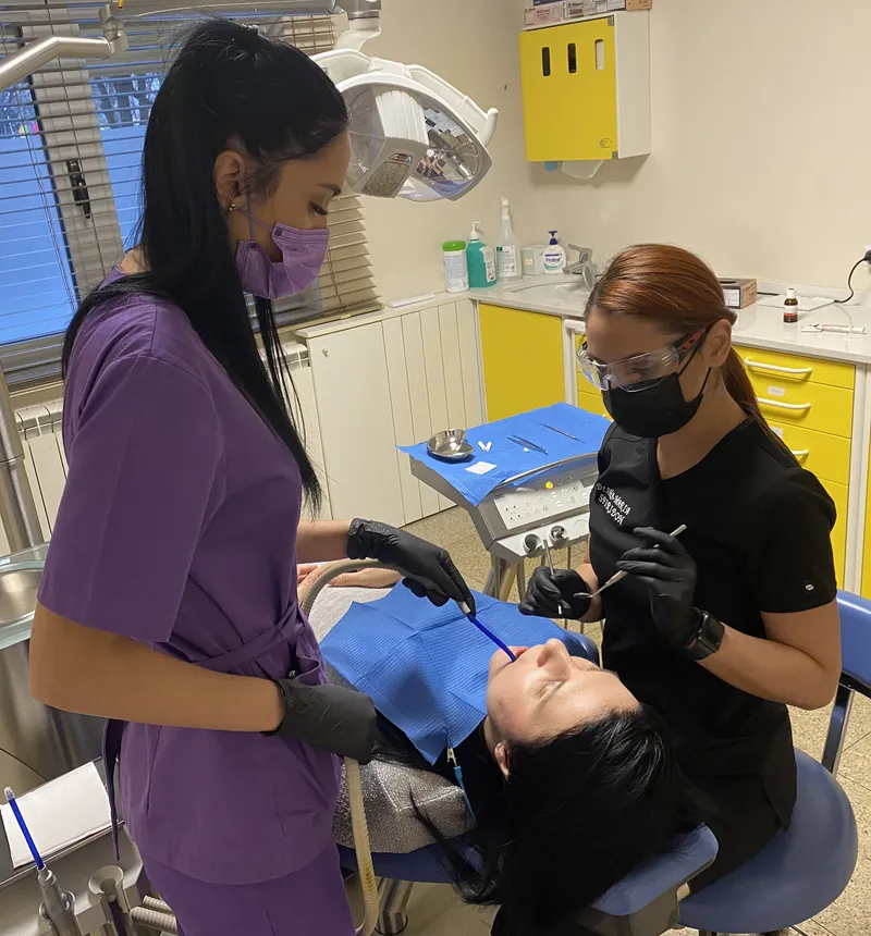 Dr. Ana-Maria Spiridon, medic stomatolog, protetică și estetică dentară